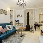 Apartman Silent Center Boutique Apt. +free Parking