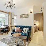 Apartman Silent Center Boutique Apt. +free Parking