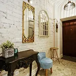 Silent Center Boutique Apt. +free Parking Apartman *