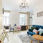 Silent Center Boutique Apt. +free Parking * Riga