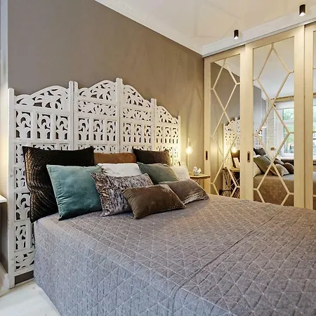 Silent Center Boutique Apt. +free Parking Riga