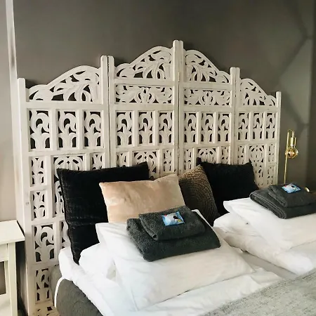 Silent Center Boutique Apt. +free Parking アパート *