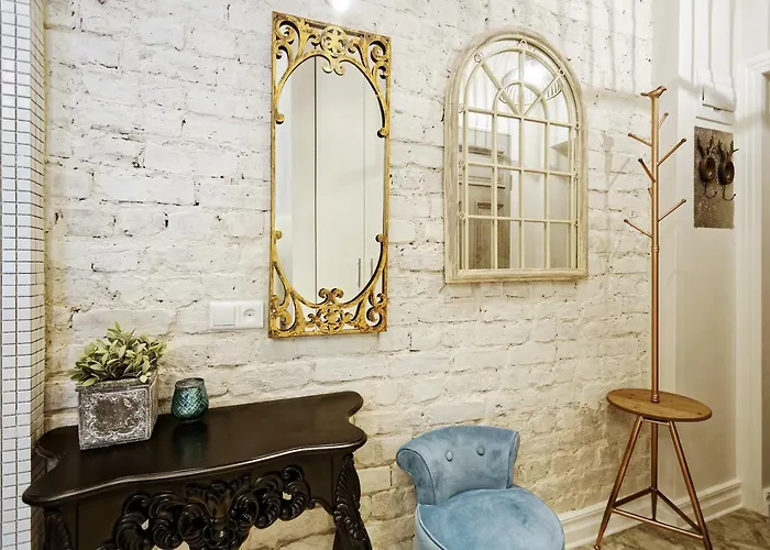 Апартаменты Silent Center Boutique Apt. +free Parking *